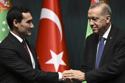 Cumhurbaşkanı Erdoğan Türkmenistan Milli Lideri Berdimuhamedov ile görüştü