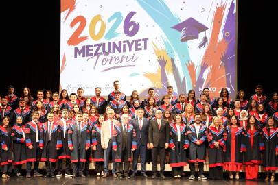MAKÜ Diş Hekimliği Fakültesi ilk mezunlarını verdi