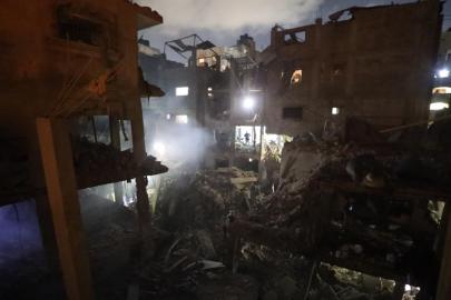Soykırımcı İsrail'in Gazze'ye düzenlediği saldırılarda son 24 saatte 5 kişi hayatını kaybetti