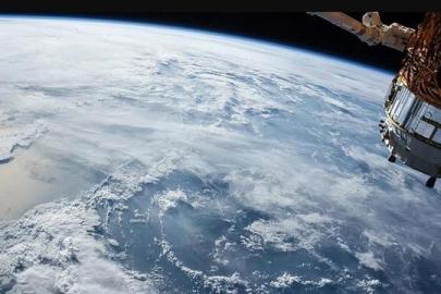 Uzayda acil durum: Hava sızıntısı astronotları sığınağa kaçırdı