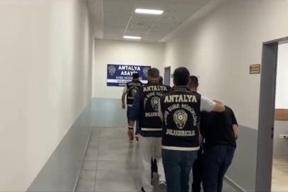 22 ilde nitelikli dolandırıcılık operasyonu. Çok sayıda gözaltı var